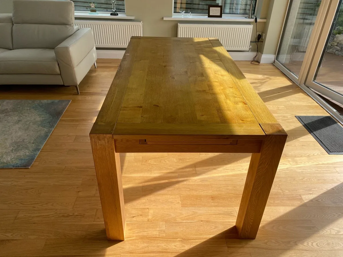 Kitchen table & chairs - Image 3