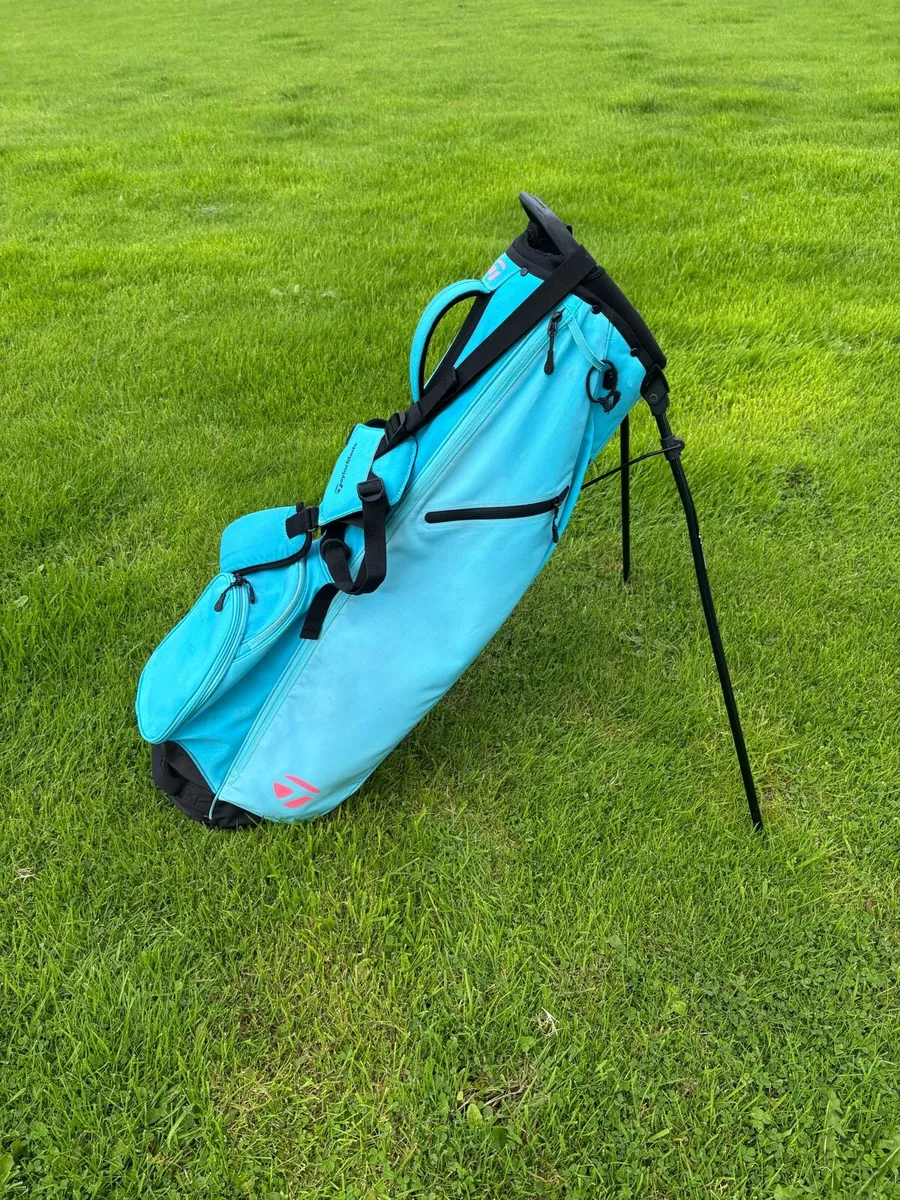 Taylormade stand bag - Image 1