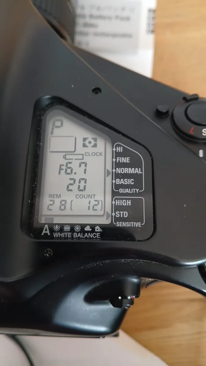 Nikon E2 - Image 3