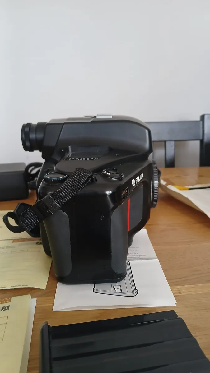 Nikon E2 - Image 4