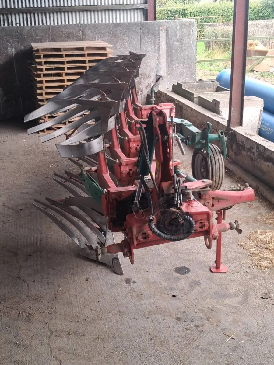 kverneland 5 furrow - Image 4