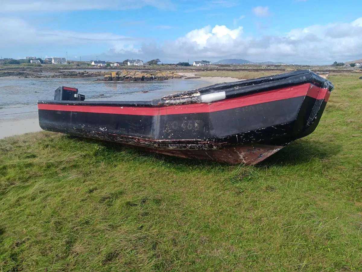 24ft work boat - Image 1
