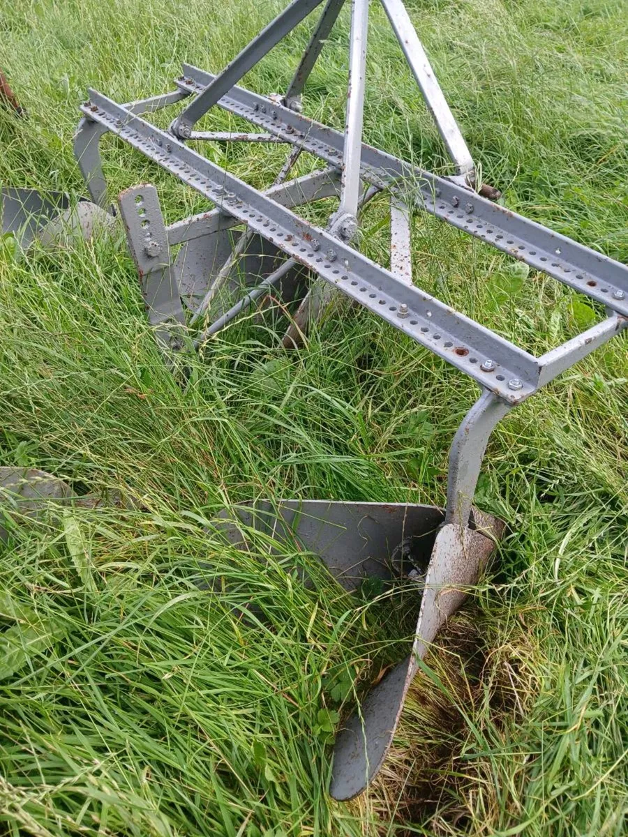 Ferguson plough - Image 3
