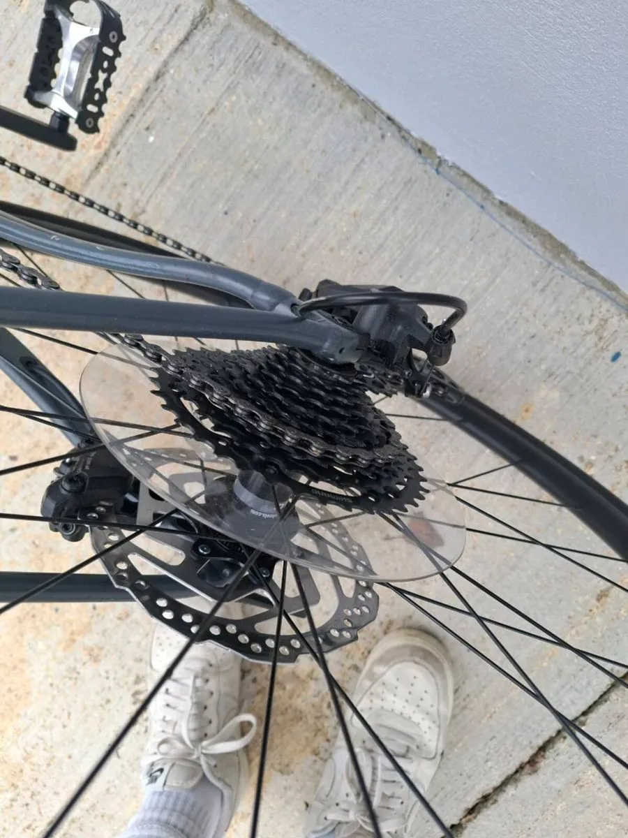 Merida Scultura Endurance 300 Road Bike  - Image 2