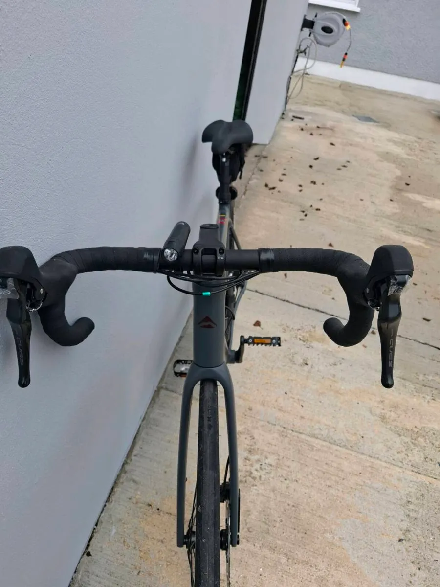 Merida Scultura Endurance 300 Road Bike  - Image 3