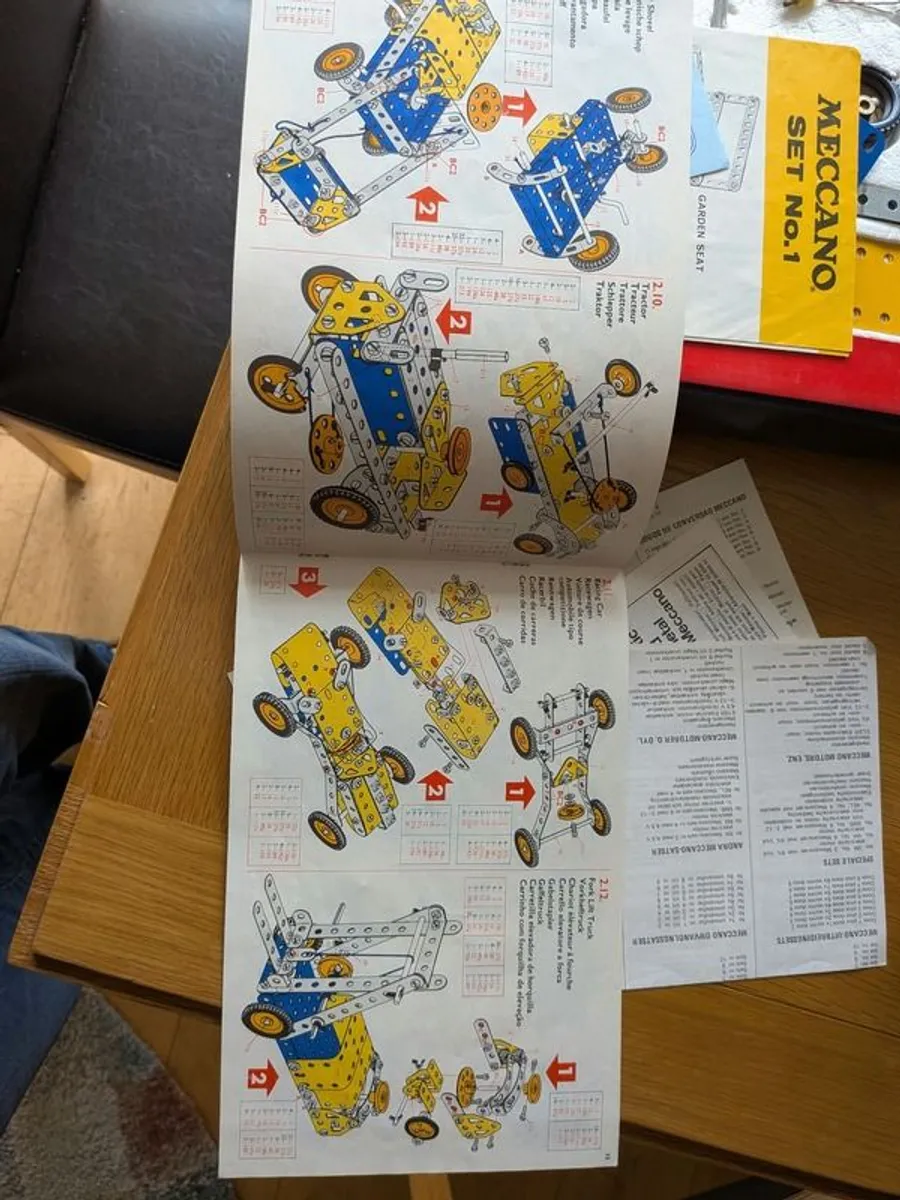 Meccano sets and parts - Image 2