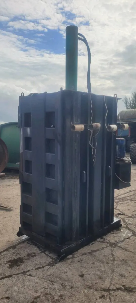 Cardboard Baler - Image 3