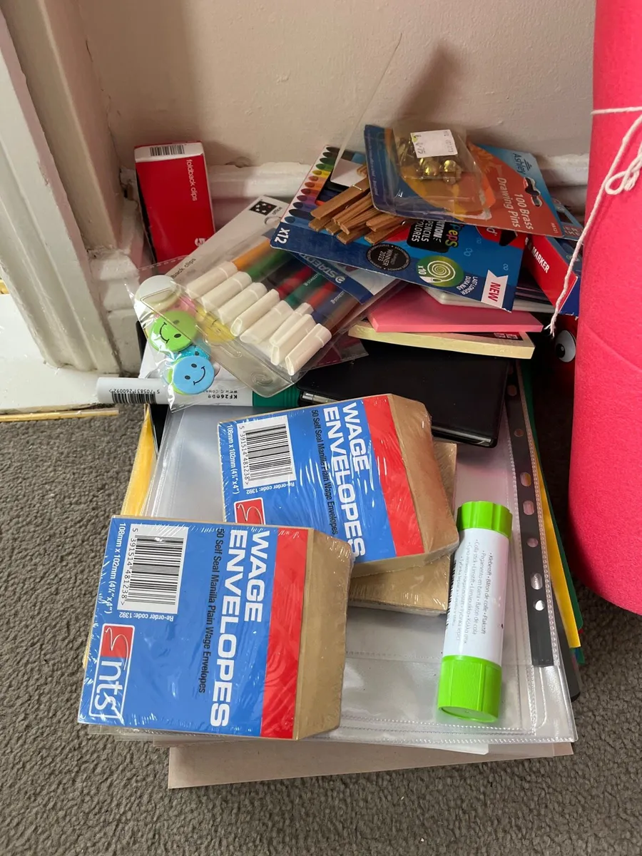 Office stationery home - Image 1