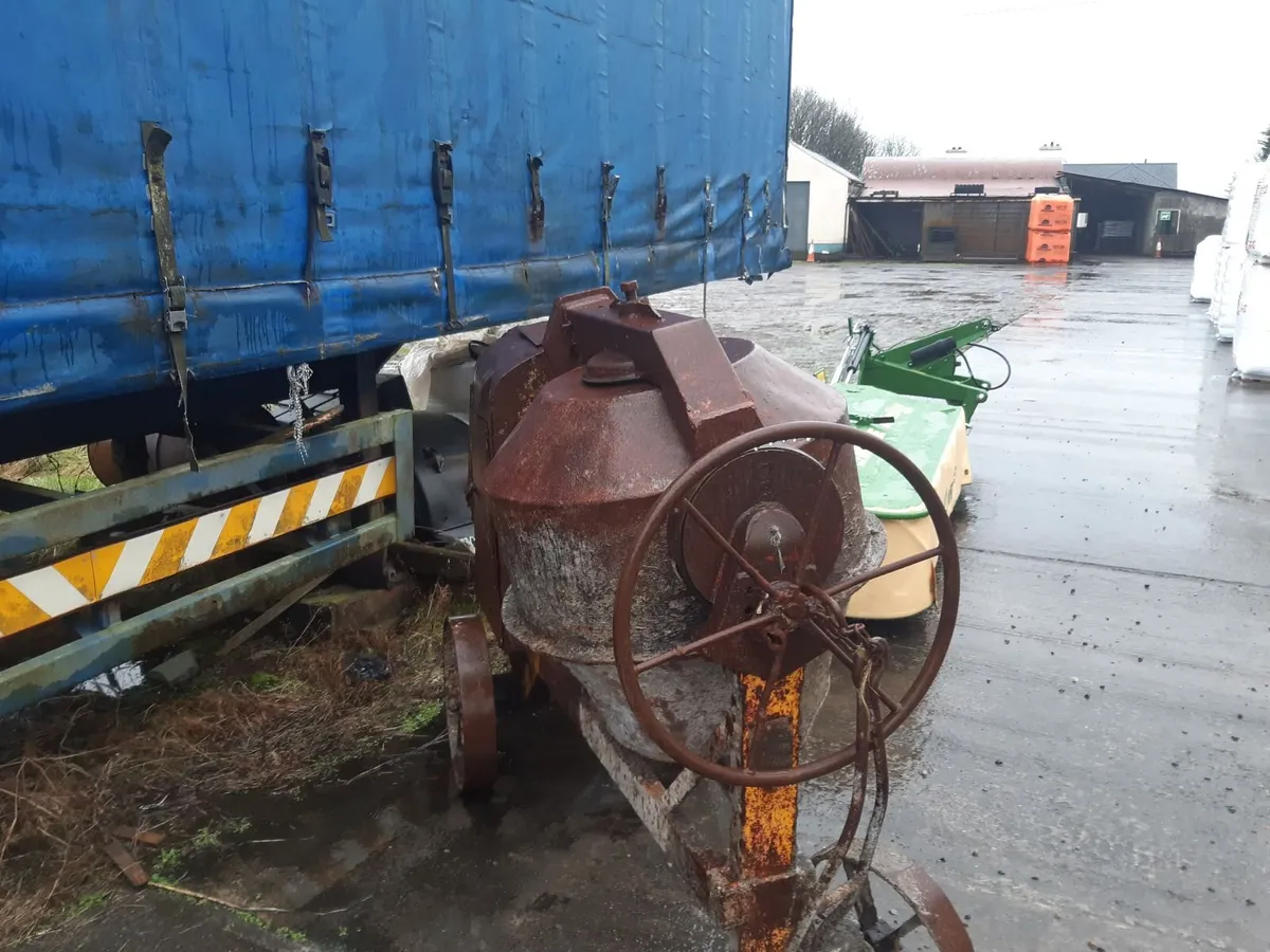 Benford Concrete mixer - Image 2