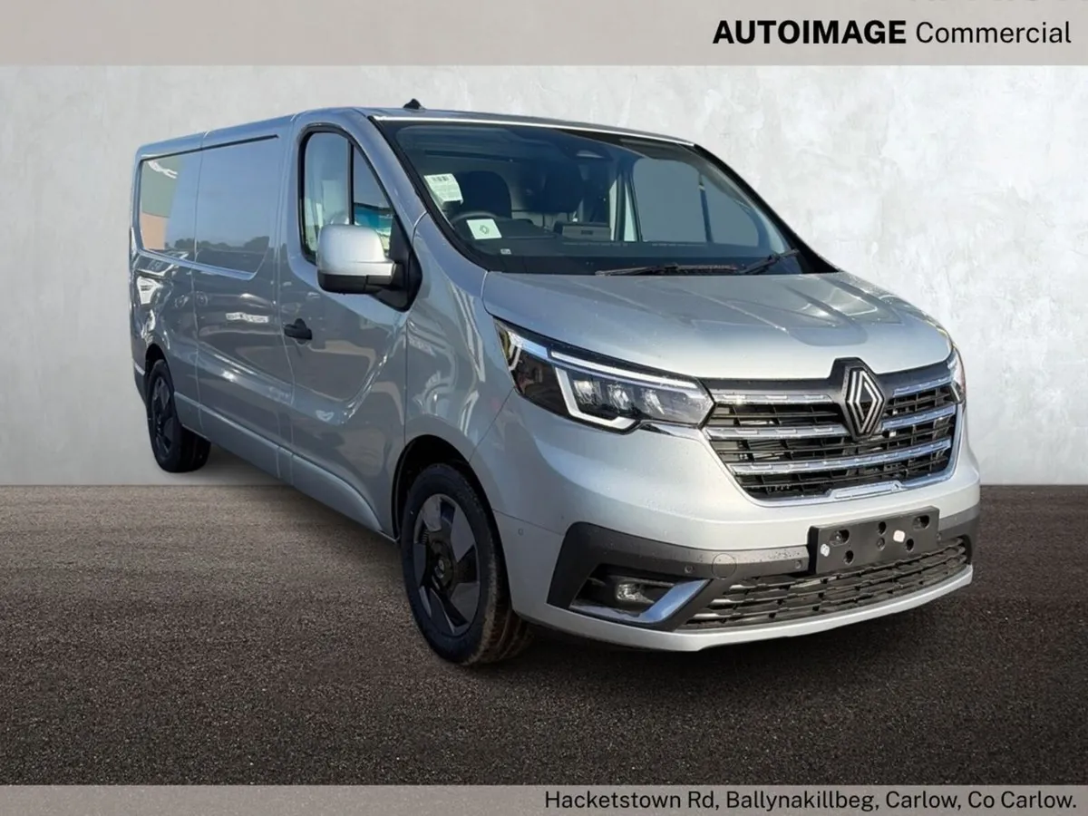 Renault Trafic LWB ES AUTO SILVER OPTIONS - Image 1