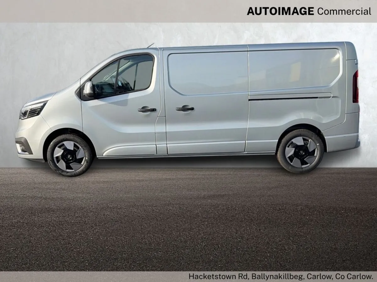 Renault Trafic AUTO 170 EXTRA SPORT SILVER - Image 4