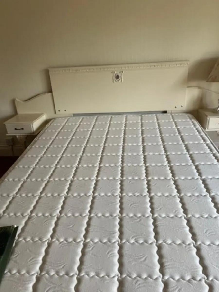 3 double bed with headboard s double wardrobe - Image 1
