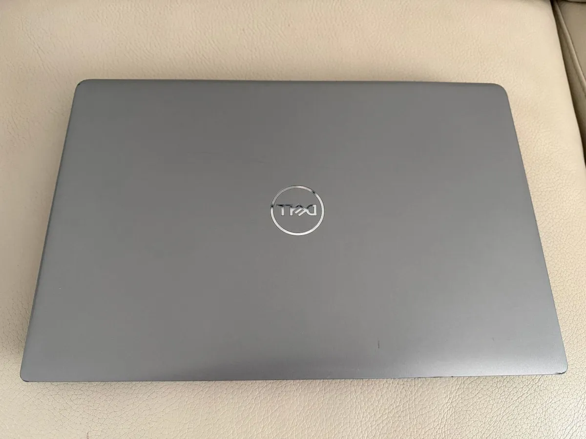 Dell Latitude 5540 i5/16gb/250ssd/win11 - Image 4