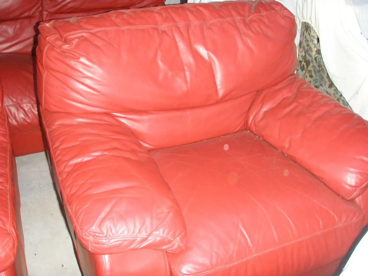 Sofa and 2 arm chairs - Image 3