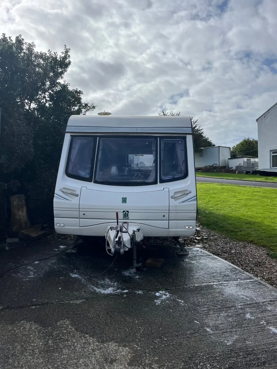 Caravan  Abbey 516 GTS Vogue - Image 1
