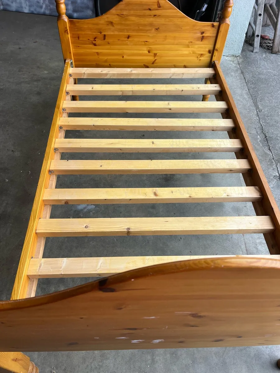 Bed - Image 3