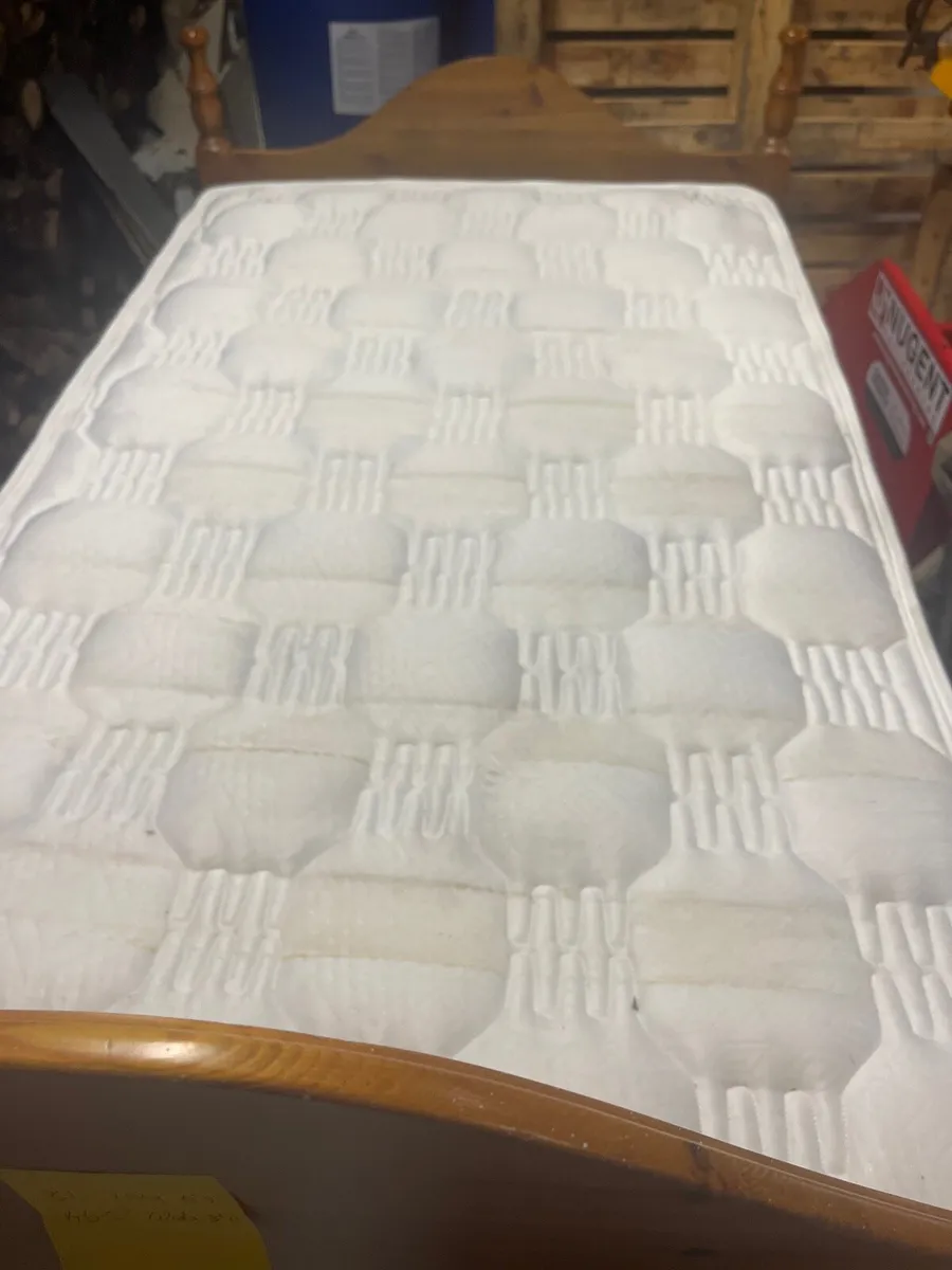 Bed - Image 4