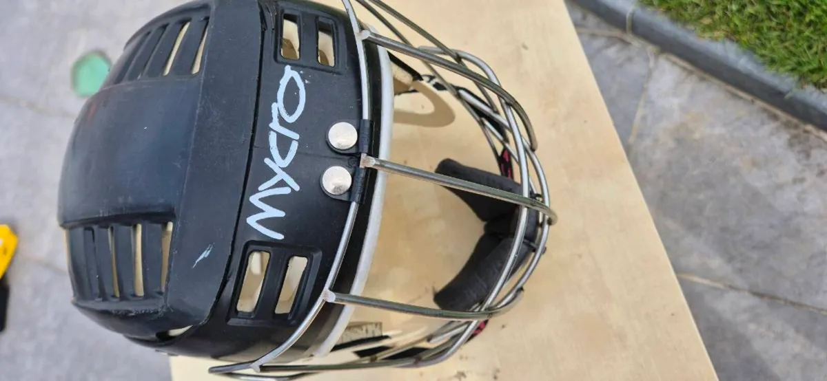 Mycro adult hurling hemlet - Image 1