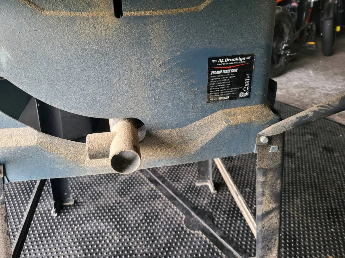 Table Saw - Image 3