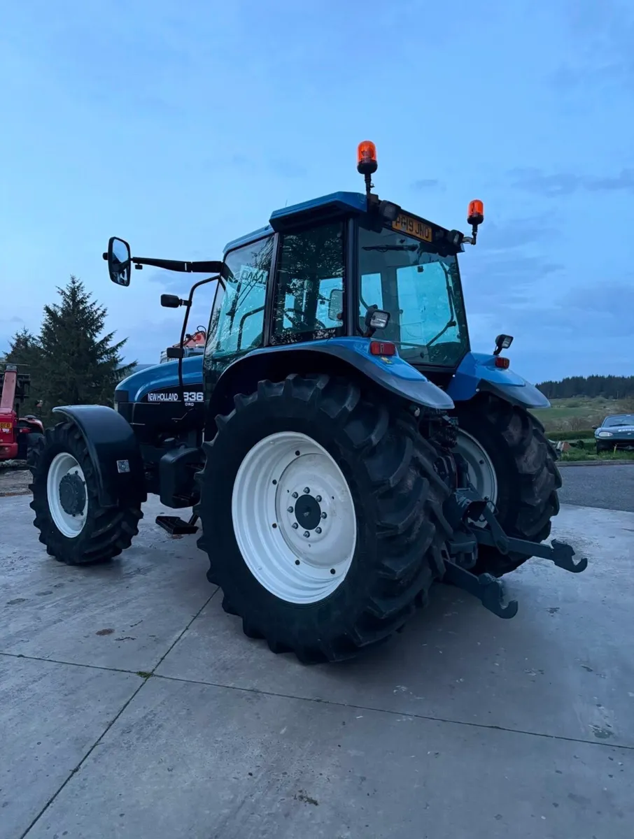 1997 New Holland 8360 RC 40K - Image 3