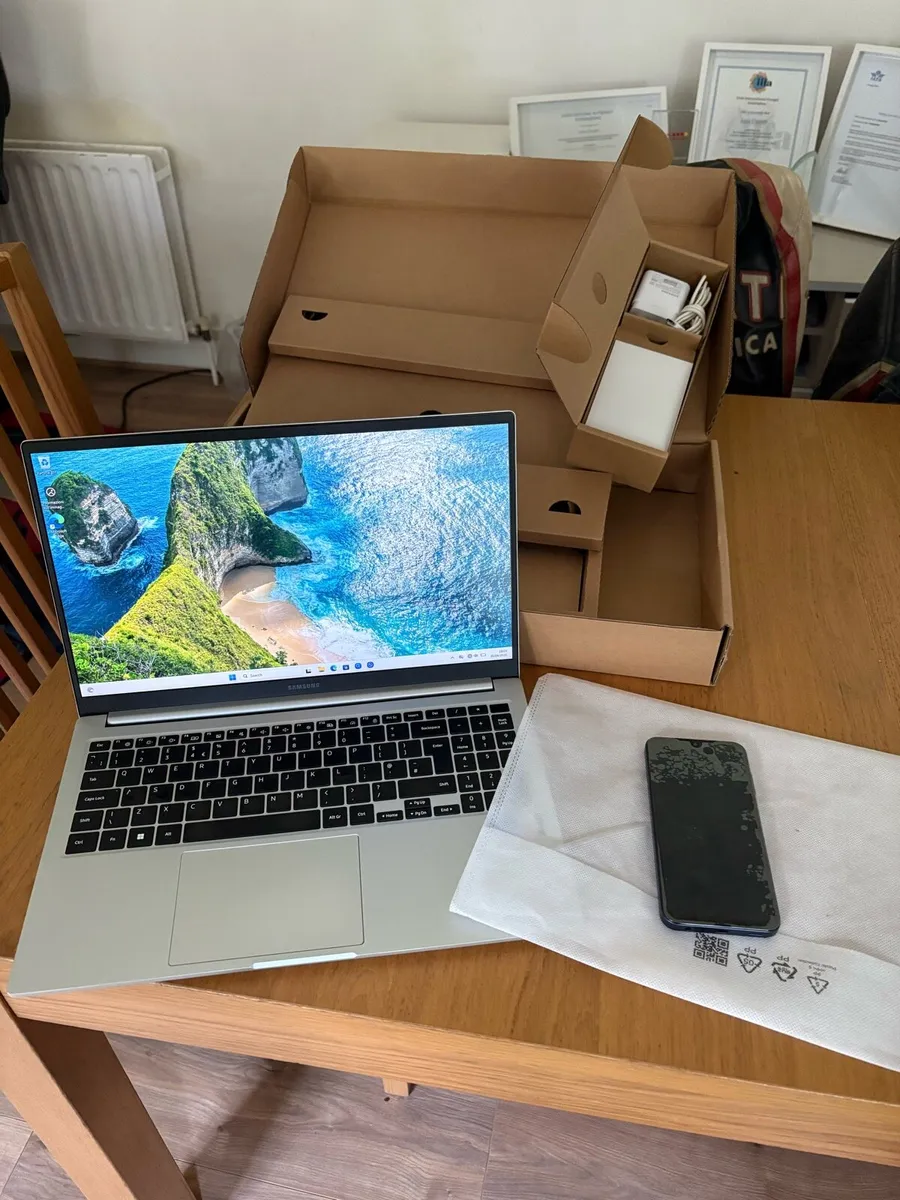 Samsung Galaxy Book2 + Galaxy A25 5G 256GB Bundle - Image 2