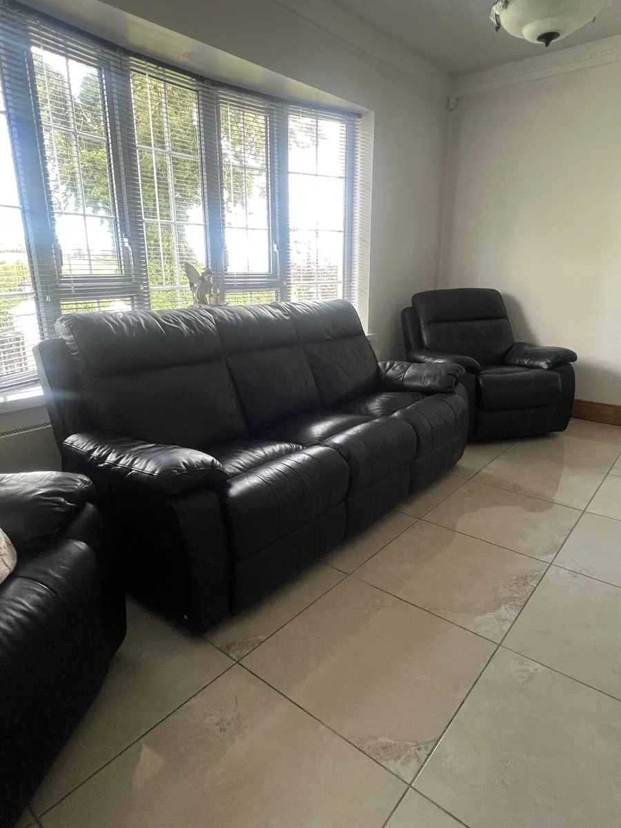3-Piece Black Italian Leather Sofa Suite - Image 1