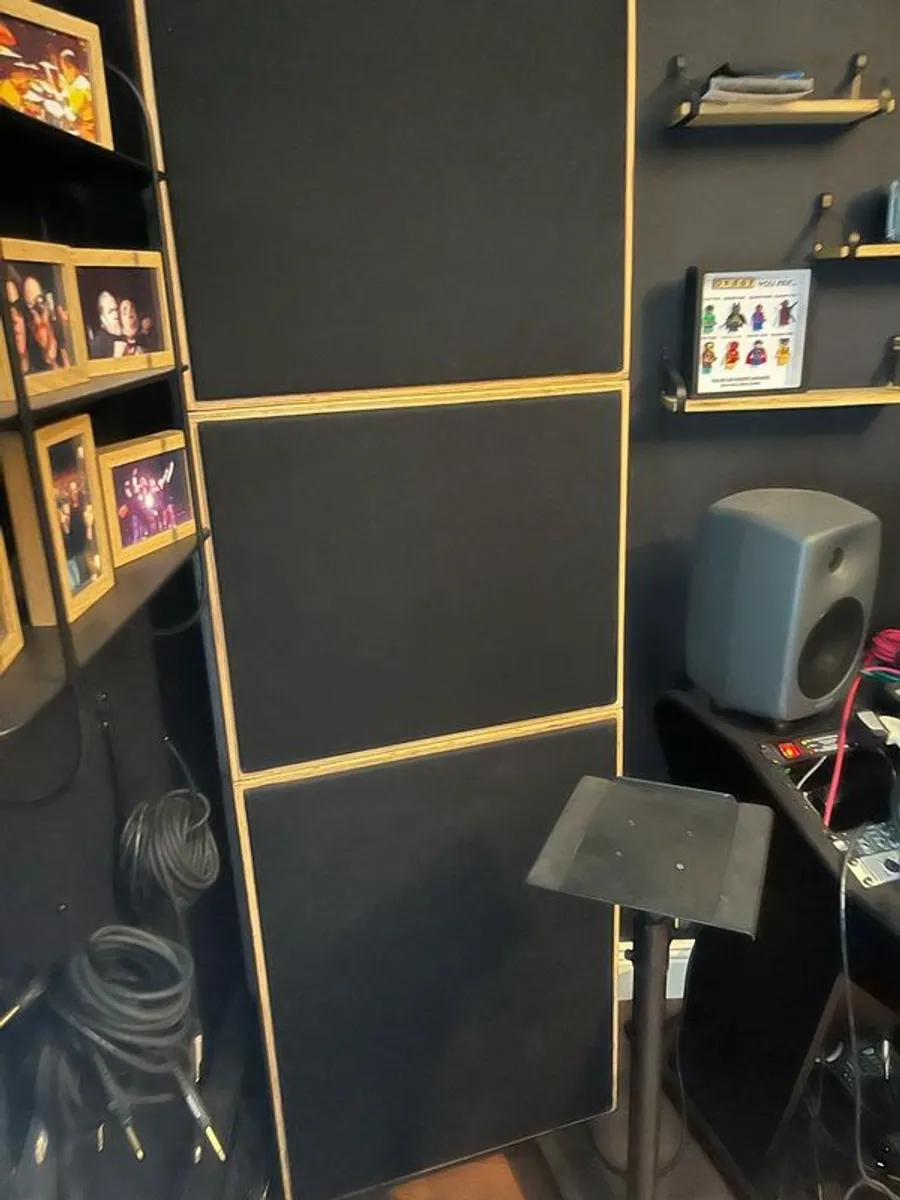2 x Ekustic Broadband Sound Absorbing Modular Towers - Image 3