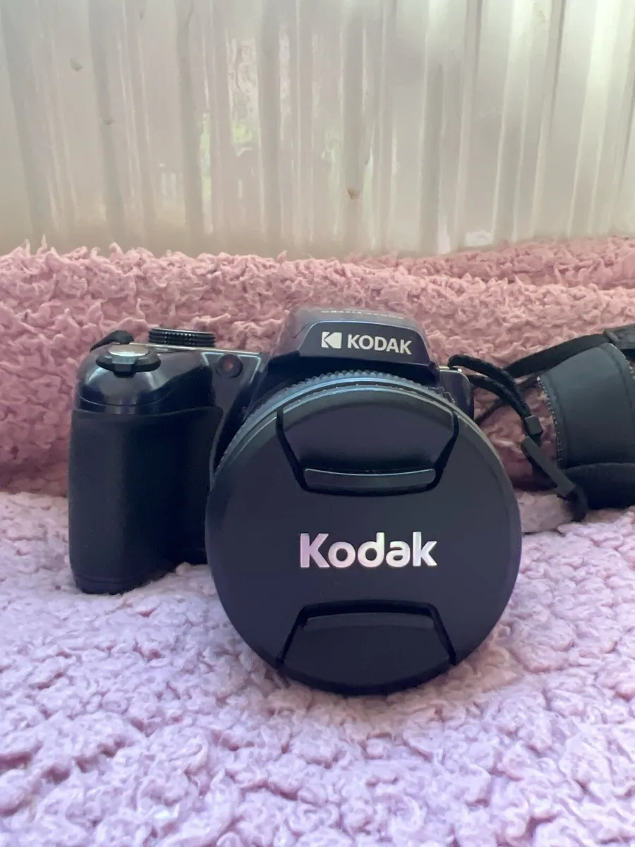 Kodak Pixpro AZ528 Bridge Camera - Image 3