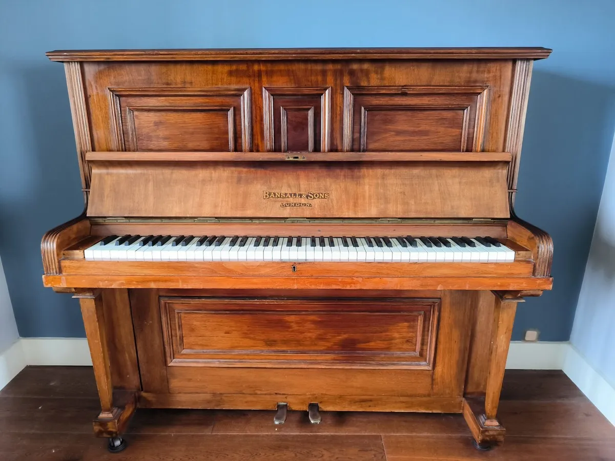 Piano  & stool - Image 1