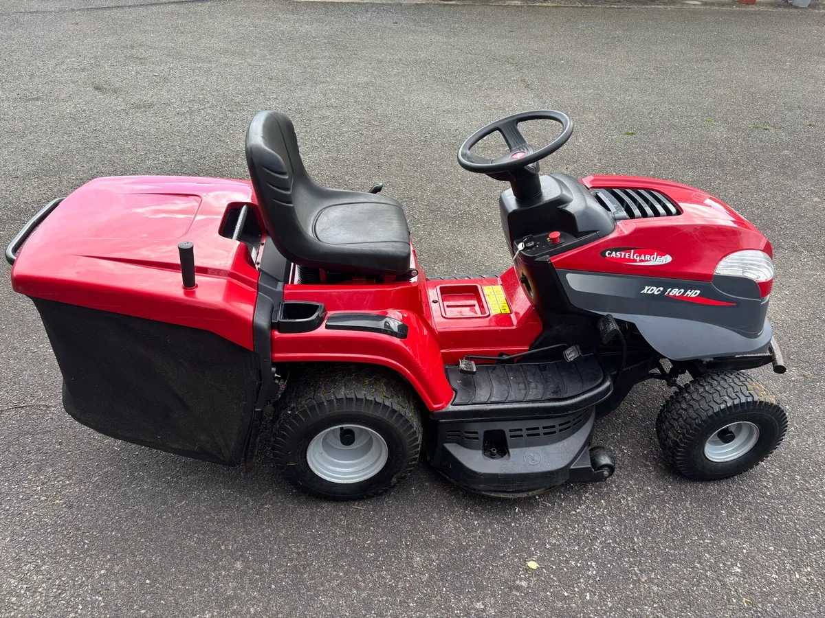 Castlegarden XDC 180 ride on mower - Image 2