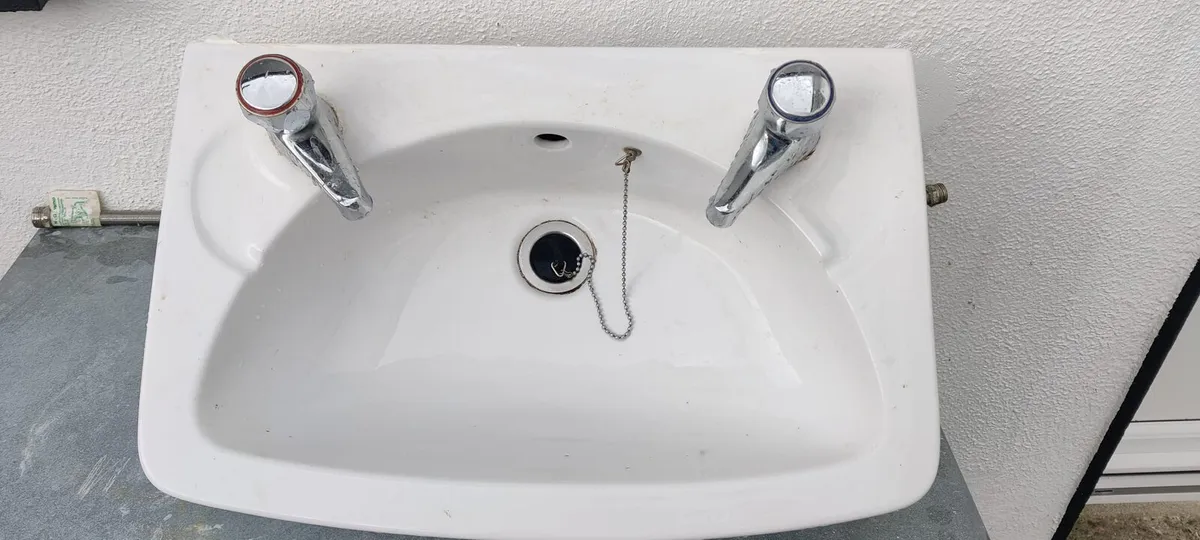 Sink & Pedestal - Image 2