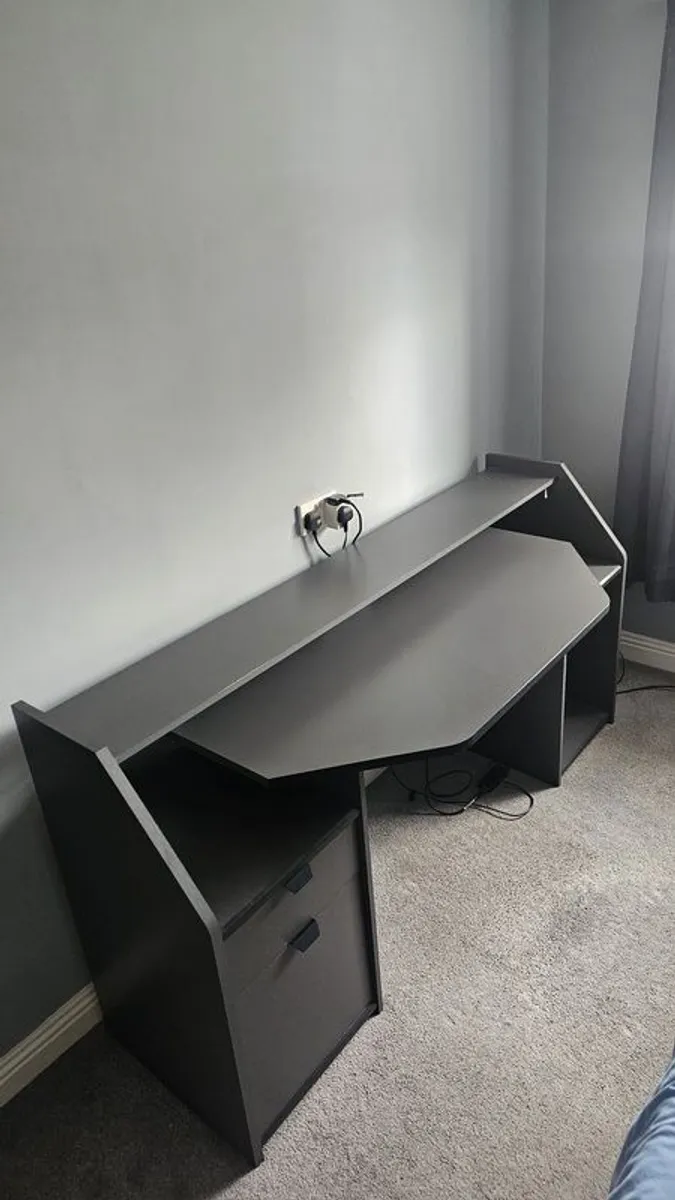 Console computer Desk - Image 1