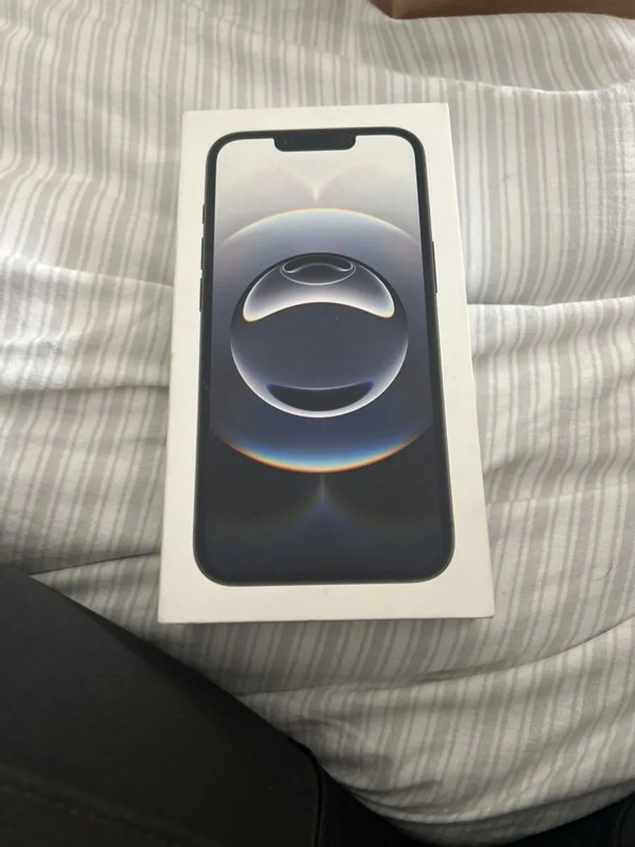 iPhone - Image 1