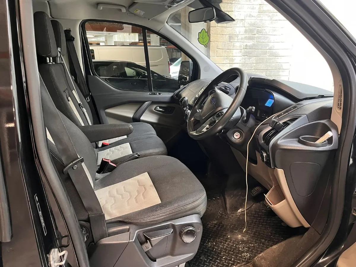 Ford Tourneo 2015 - Image 2