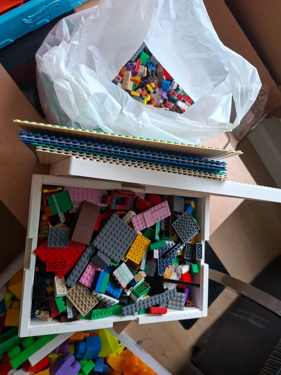 Lego - Image 1