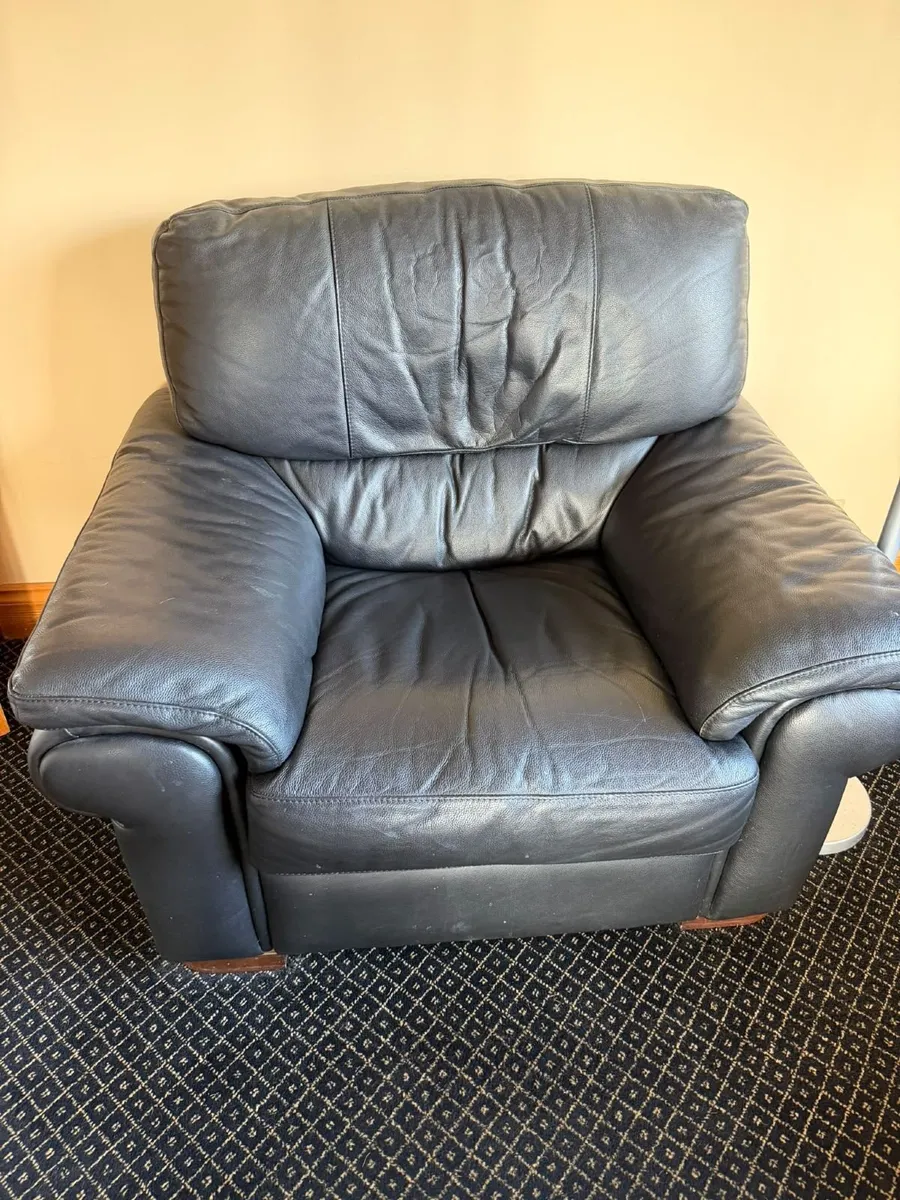 Real Leather 3-Piece Suite (Sofa & 2 Armchairs) - Image 3