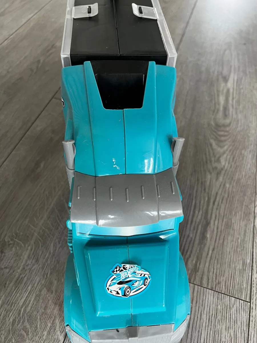Hot wheels truck - Image 1