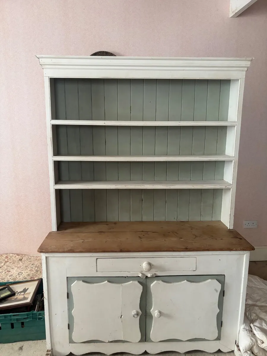 Welsh dresser