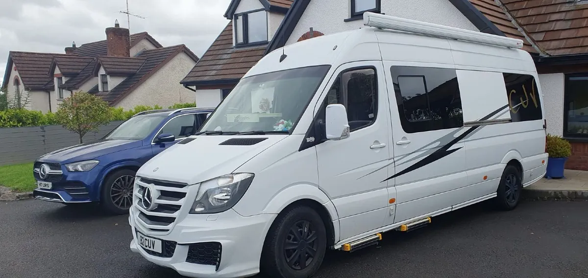 Mercedes motorhome at perfect build - Image 1