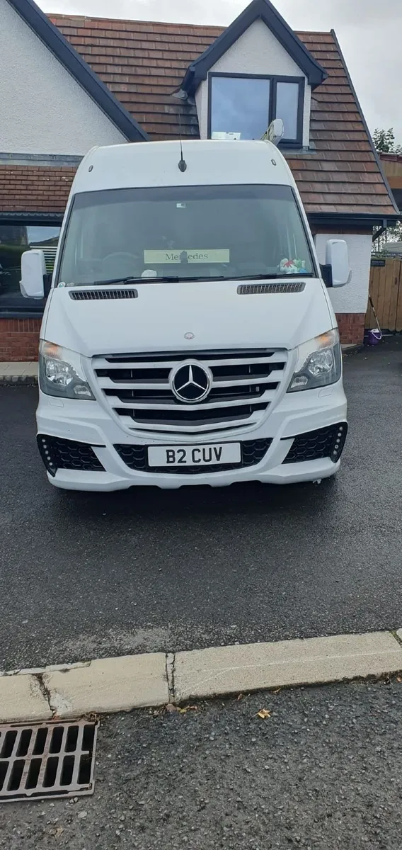 Mercedes motorhome at perfect build - Image 2