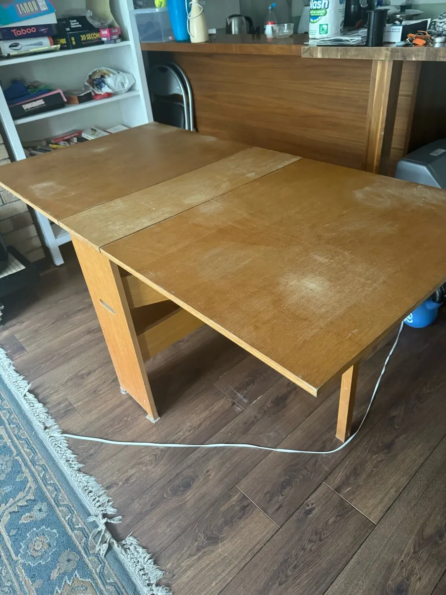 Extendable dining table - Image 2