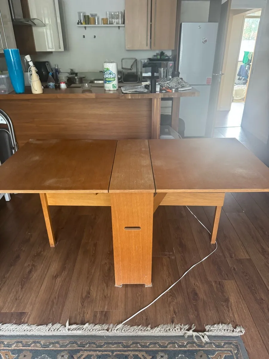 Extendable dining table - Image 4