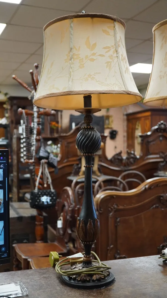 Large Vintage Table Lamps – Pair - Image 3