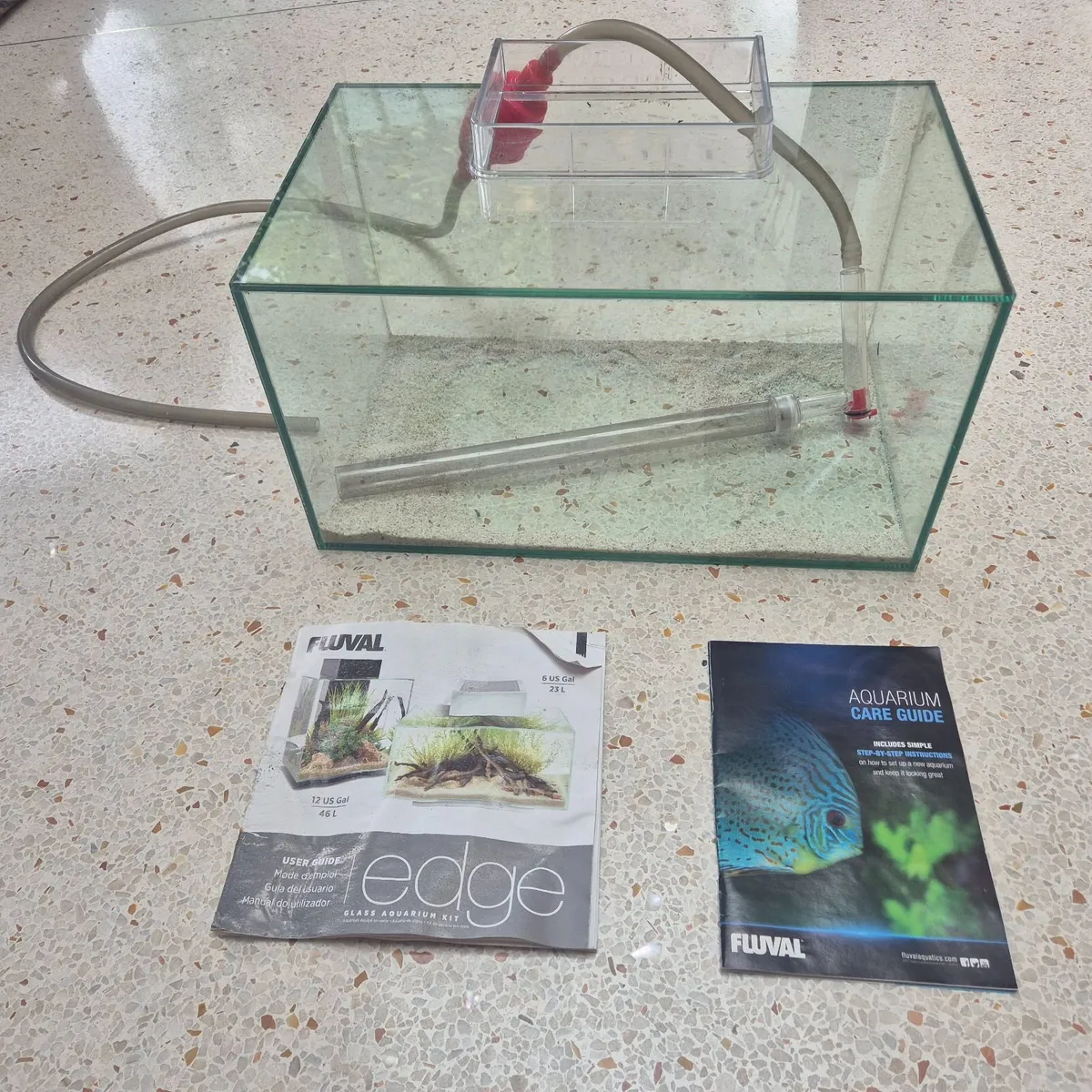 Fluval Edge 23L Glass Aquarium and Kit - Image 1