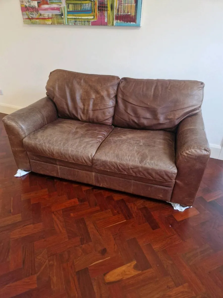 2-seater leather couch - Image 3