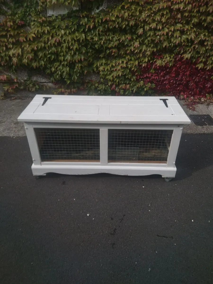 Rabbit hutch. - Image 4