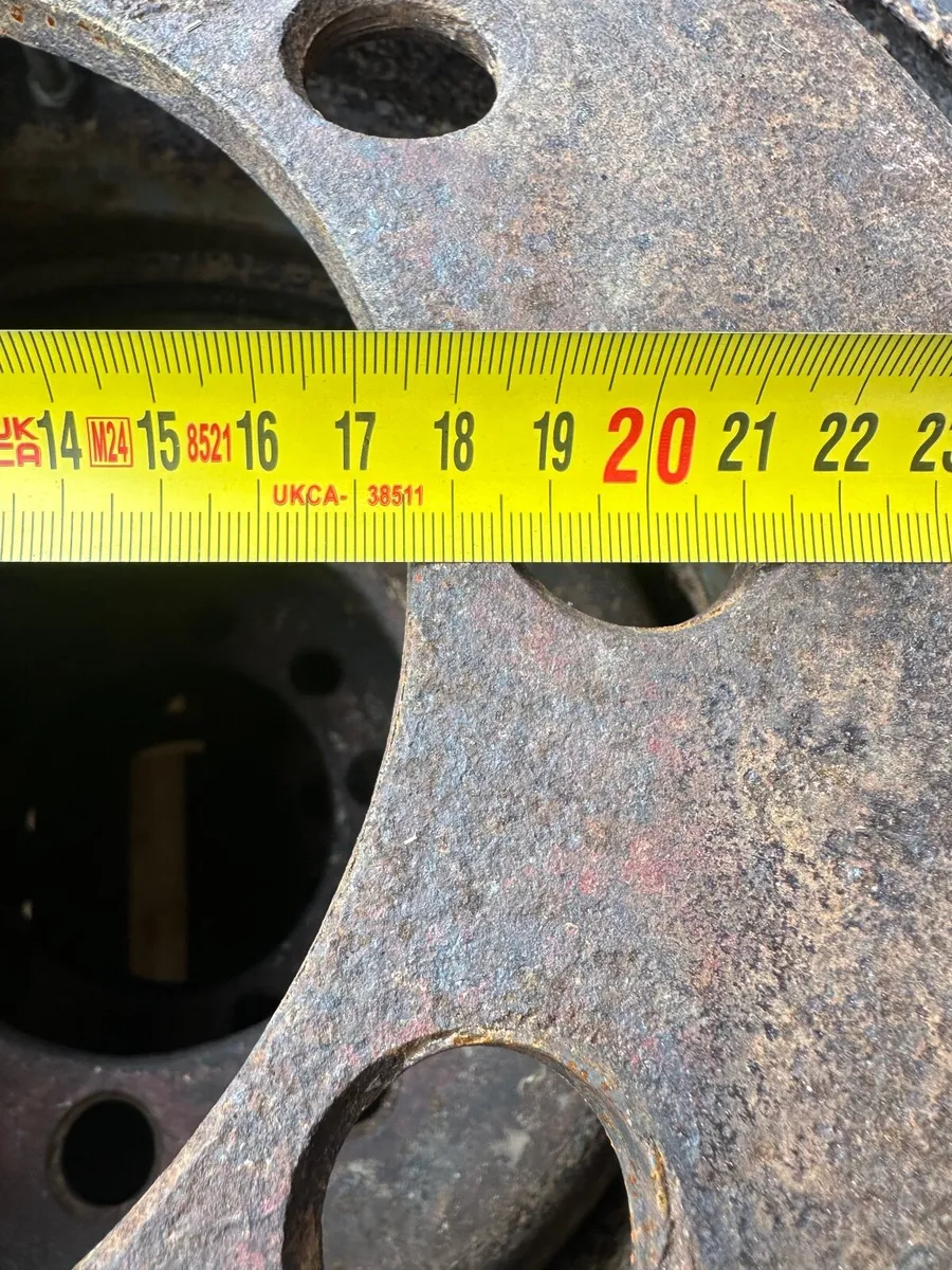 215/75 R 17.5 wheels - Image 2