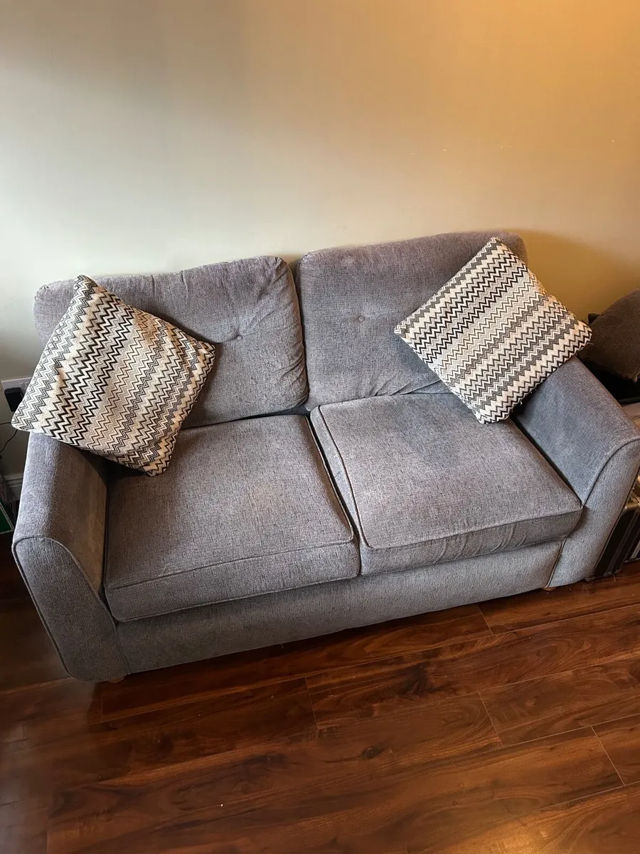 2 seater Sofa - Image 2