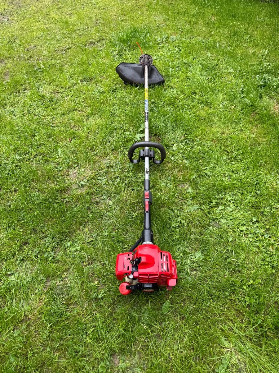 Shindaiwa T242Xs strimmer - Image 1