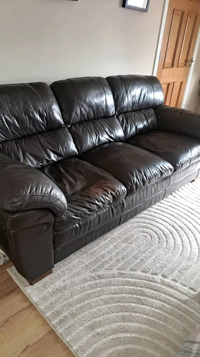 Leather sofas - Image 2